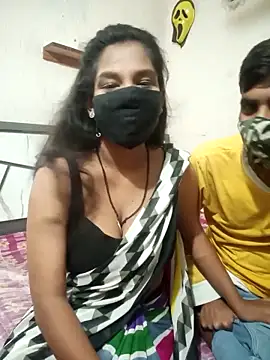 Snapshot of hottiess69 chatting on February 19, 2026, 5:10 pm hottiess69 online show from February 19, 2026, 5:10 pm