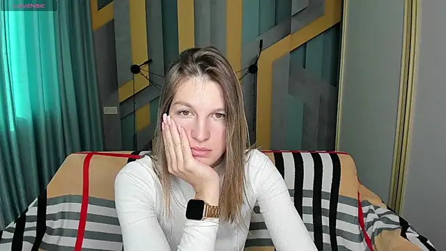 Snapshot of EmilyWalkeri chatting on October 12, 2025, 6:04 am EmilyWalkeri online show from October 12, 2025, 6:04 am