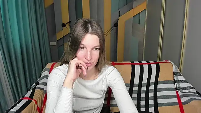 Snapshot of EmilyWalkeri chatting on November 24, 2025, 7:41 am EmilyWalkeri online show from November 24, 2025, 7:41 am