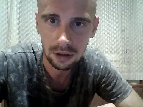 Snapshot of Rejtelmesest chatting on May 28, 2026, 12:18 am Rejtelmesest online show from May 28, 2026, 12:18 am
