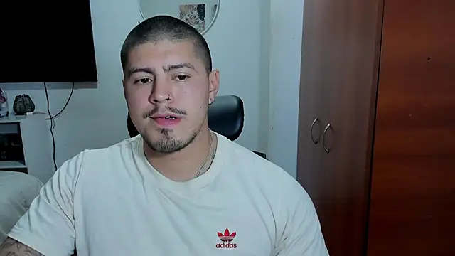 Snapshot of Baltazar_Dupont chatting on May 22, 2026, 3:37 am Baltazar Dupont online show from May 22, 2026, 3:37 am