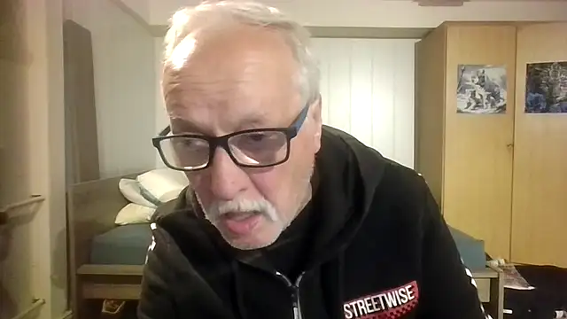 Snapshot of Sammy1660 chatting on September 21, 2025, 8:58 pm Sammy1660 online show from September 21, 2025, 8:58 pm