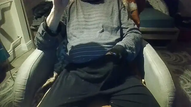 Snapshot of Sammy1660 chatting on January 4, 2025, 12:48 am Sammy1660 online show from January 4, 2025, 12:48 am