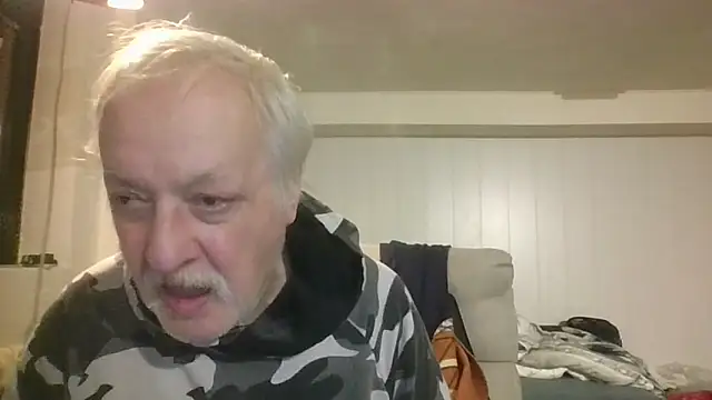 Snapshot of Sammy1660 chatting on December 17, 2024, 5:04 pm Sammy1660 online show from December 17, 2024, 5:04 pm