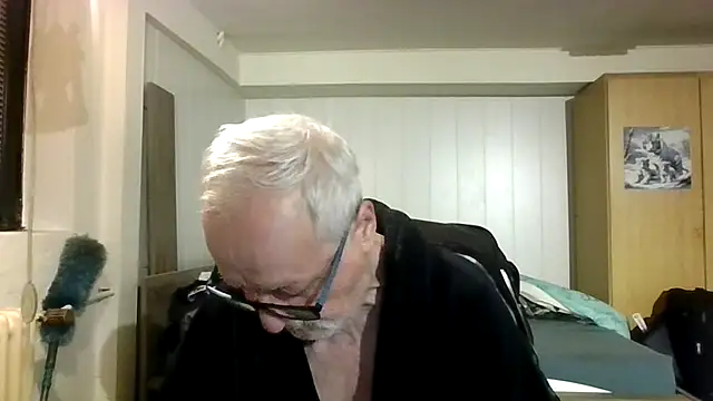 Snapshot of Sammy1660 chatting on October 13, 2025, 4:03 am Sammy1660 online show from October 13, 2025, 4:03 am