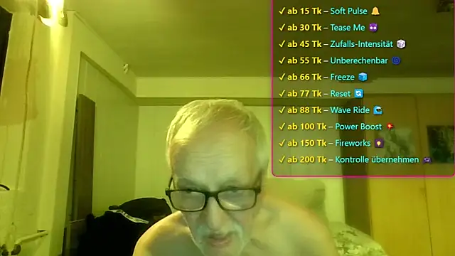 Snapshot of Sammy1660 chatting on November 17, 2025, 5:06 pm Sammy1660 online show from November 17, 2025, 5:06 pm