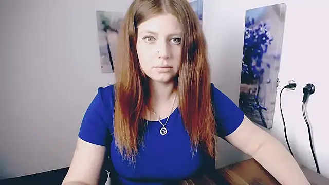 Snapshot of Lizzy_Love chatting on April 3, 2026, 12:33 pm Lizzy Love online show from April 3, 2026, 12:33 pm