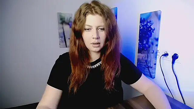 Snapshot of Lizzy_Love chatting on February 26, 2026, 9:09 am Lizzy Love online show from February 26, 2026, 9:09 am