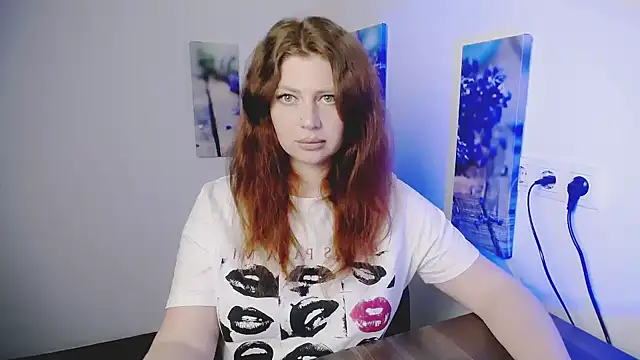 Snapshot of Lizzy_Love chatting on February 27, 2026, 9:53 am Lizzy Love online show from February 27, 2026, 9:53 am