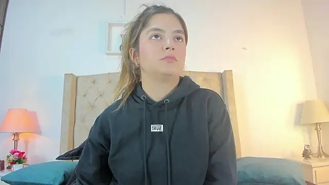 allisson m online show from October 15, 2025, 12:13 pm