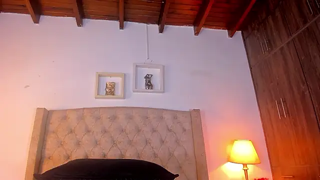 allisson m online show from March 13, 2026, 12:10 pm