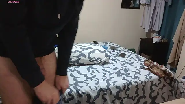 Snapshot of CrazyFrench2 chatting on March 10, 2026, 6:34 pm CrazyFrench2 online show from March 10, 2026, 6:34 pm