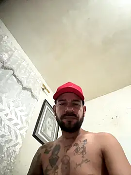 Snapshot of rich0431 chatting on November 12, 2025, 4:38 am rich0431 online show from November 12, 2025, 4:38 am