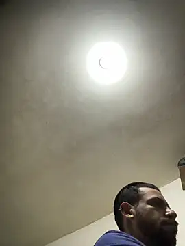 Snapshot of rich0431 chatting on November 10, 2025, 11:37 am rich0431 online show from November 10, 2025, 11:37 am