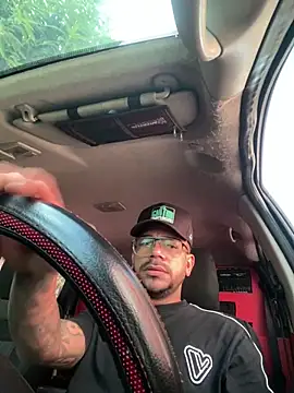 Snapshot of rich0431 chatting on December 3, 2024, 2:00 pm rich0431 online show from December 3, 2024, 2:00 pm