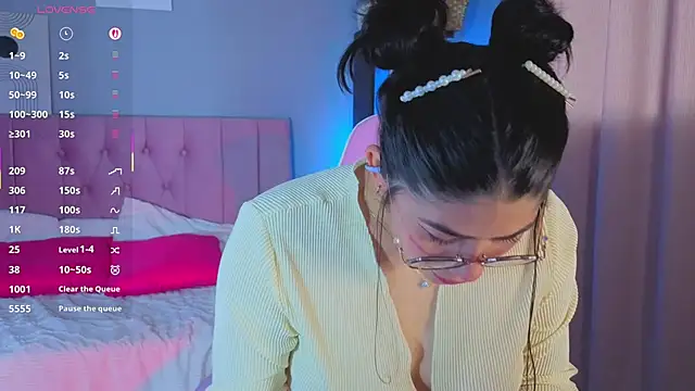 LoaLuxury online show from November 7, 2025, 6:01 pm