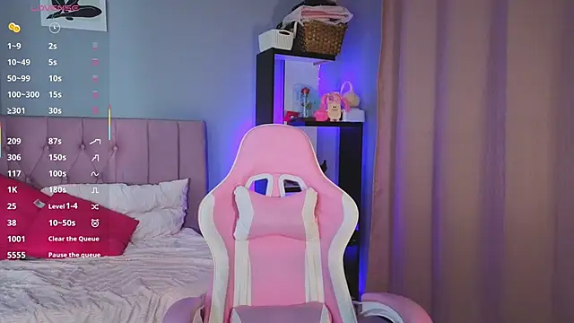 LoaLuxury online show from November 29, 2025, 9:59 pm