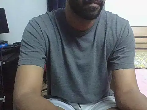 Snapshot of IndianEurope chatting on October 8, 2025, 3:24 pm IndianEurope online show from October 8, 2025, 3:24 pm