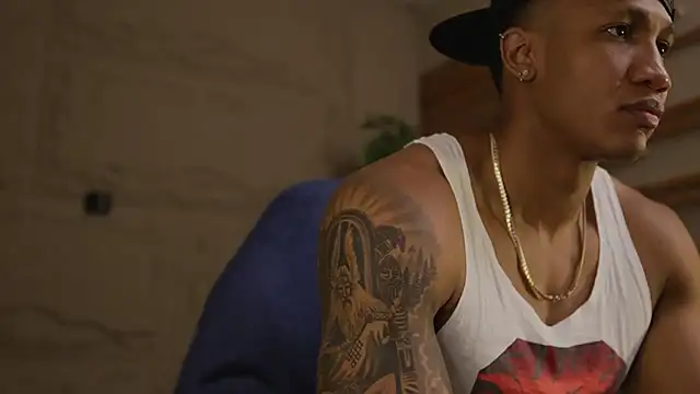 Snapshot of Logan_Varela chatting on February 9, 2026, 2:04 pm Logan Varela online show from February 9, 2026, 2:04 pm