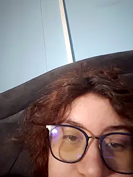 QueenAny122 online show from February 6, 2026, 2:46 pm