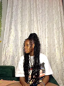 C-yoyo online show from April 23, 2026, 6:42 pm
