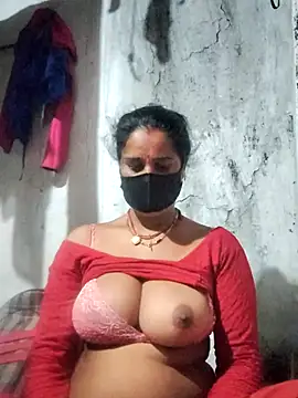 Snapshot of Hey_Ziya chatting on July 8, 2026, 10:54 pm Hey Ziya online show from July 8, 2026, 10:54 pm