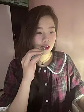 Snapshot of Bae1103 chatting on March 8, 2026, 9:34 am Bae1103 online show from March 8, 2026, 9:34 am