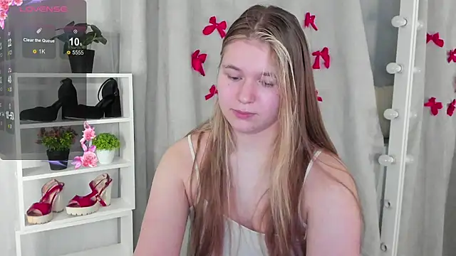 Rebecca Kelly online show from February 11, 2025, 9:35 pm
