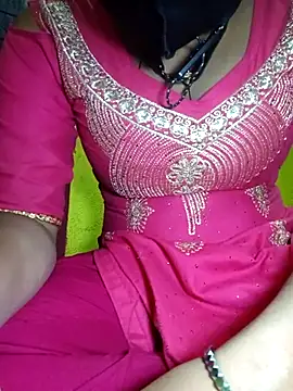 Cute Suhani online show from February 26, 2025, 5:53 pm