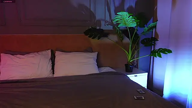 Liv Fay online show from February 17, 2026, 1:52 pm