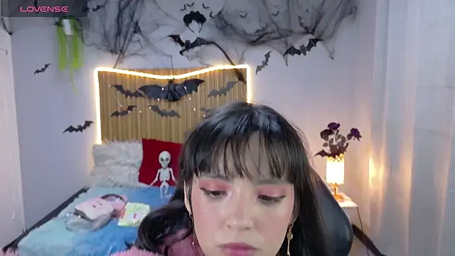 Snapshot of sailor_moon07 chatting on October 10, 2025, 5:08 am sailor moon07 online show from October 10, 2025, 5:08 am