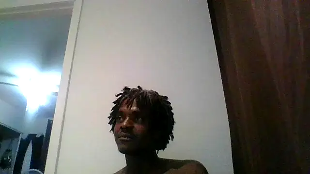 Snapshot of Hugedick0071 chatting on June 11, 2026, 6:43 am Hugedick0071 online show from June 11, 2026, 6:43 am