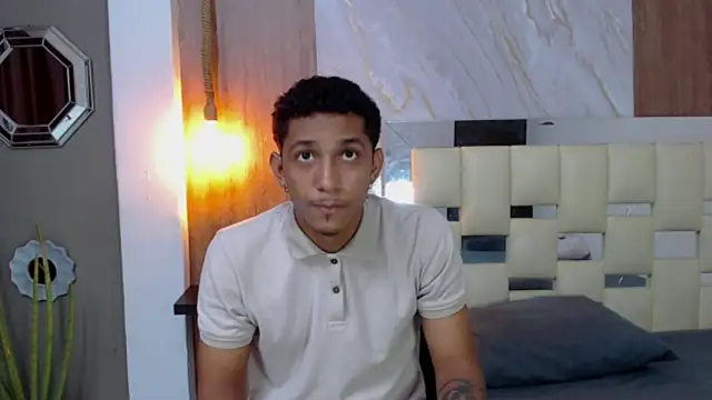 Snapshot of dominic_smith_ chatting on March 23, 2025, 12:15 am dominic smith online show from March 23, 2025, 12:15 am
