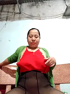 Queen 18200 online show from March 8, 2026, 10:35 pm