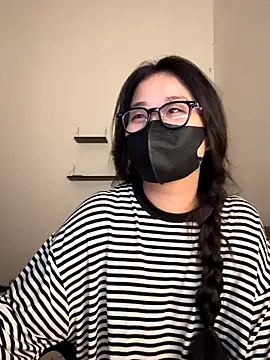 Snapshot of Jenni_nana chatting on October 6, 2025, 5:46 pm Jenni nana online show from October 6, 2025, 5:46 pm