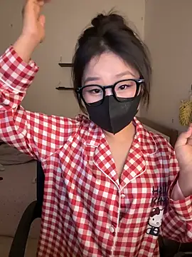 Snapshot of Jenni_nana chatting on October 13, 2025, 4:30 pm Jenni nana online show from October 13, 2025, 4:30 pm