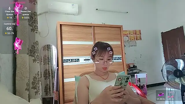Lili 666 online show from July 2, 2026, 6:52 am