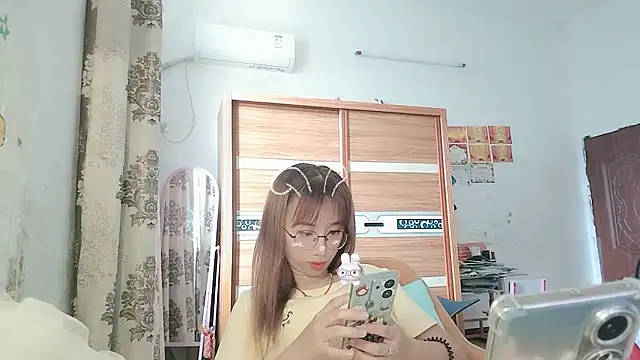 Lili 666 online show from July 9, 2026, 7:09 am
