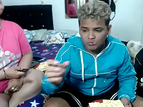 Snapshot of Boycuriousxxx chatting on October 13, 2025, 11:23 am Boycuriousxxx online show from October 13, 2025, 11:23 am