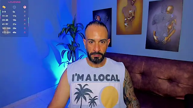 Snapshot of mr_maik chatting on October 8, 2025, 5:24 pm mr maik online show from October 8, 2025, 5:24 pm