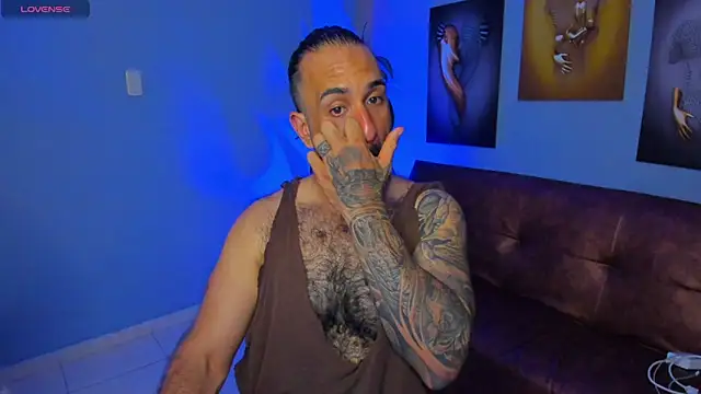 Snapshot of mr_maik chatting on October 9, 2025, 8:09 pm mr maik online show from October 9, 2025, 8:09 pm