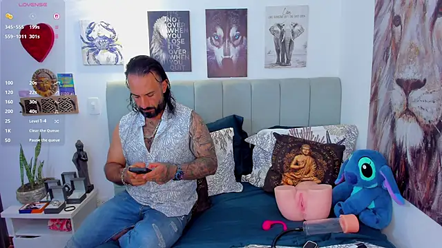 Snapshot of mr_maik chatting on November 13, 2025, 10:24 pm mr maik online show from November 13, 2025, 10:24 pm