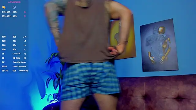 Snapshot of mr_maik chatting on October 6, 2025, 5:35 pm mr maik online show from October 6, 2025, 5:35 pm