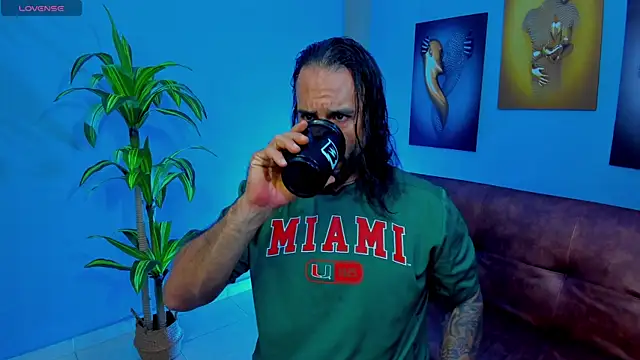 Snapshot of mr_maik chatting on November 11, 2025, 9:09 pm mr maik online show from November 11, 2025, 9:09 pm