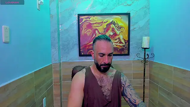 Snapshot of mr_maik chatting on October 15, 2025, 10:18 pm mr maik online show from October 15, 2025, 10:18 pm