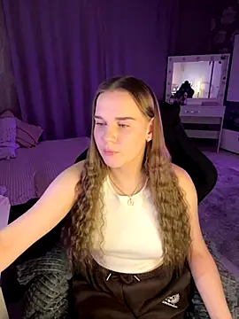 Snapshot of Lexi_noah chatting on October 24, 2025, 9:36 pm Lexi noah online show from October 24, 2025, 9:36 pm