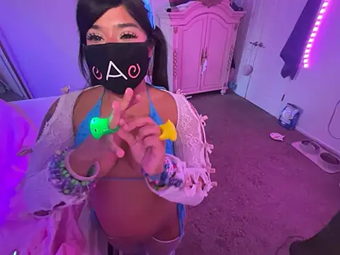 Onlypawzz online show from March 30, 2026, 2:02 am