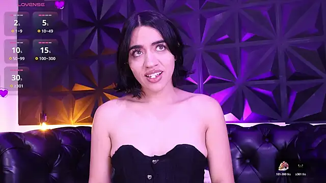 KasiaNoir  online show from November 28, 2025, 4:07 pm