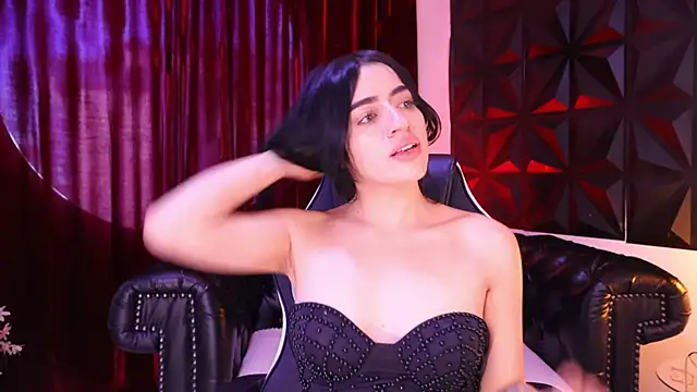 Snapshot of KasiaNoir_ chatting on July 21, 2026, 12:17 pm KasiaNoir online show from July 21, 2026, 12:17 pm