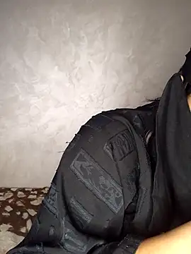 Snapshot of Narimane_maroc chatting on December 3, 2025, 12:23 am Narimane maroc online show from December 3, 2025, 12:23 am